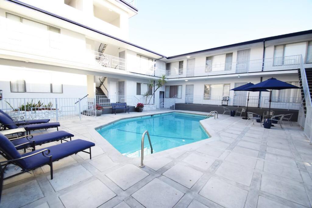 Hollywood Business Apartments Los Angeles Exterior photo